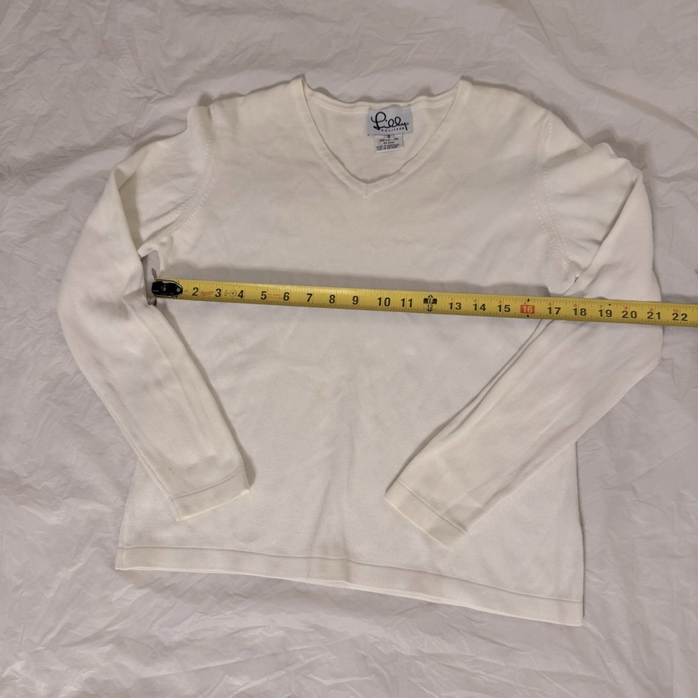 Lilly Pulitzer Cream V-Neck Sweater